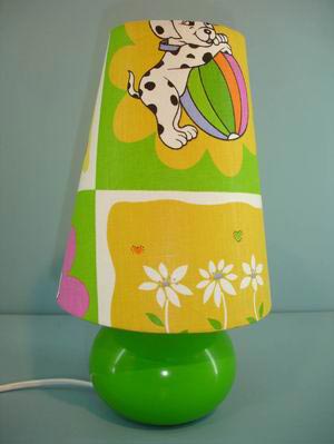 童趣臺(tái)燈：可愛燈飾的代表（圖）