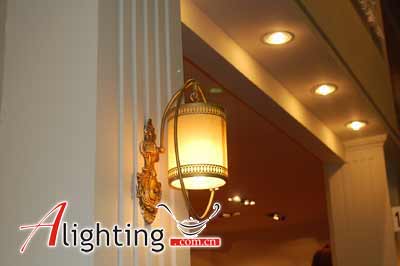 走廊壁燈 細(xì)節(jié)營(yíng)造華貴感(圖)