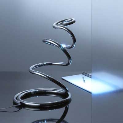 超酷臺(tái)燈設(shè)計(jì) 彎曲的照明(組圖)