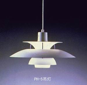 PH燈：科學(xué)與美學(xué)的完美統(tǒng)一（圖）