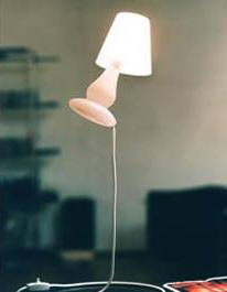 可以漂浮在空中的超酷臺(tái)燈（圖）