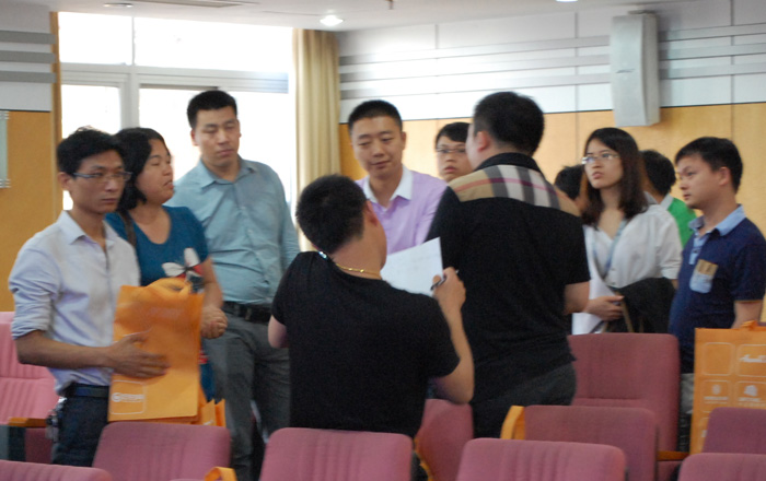 阿拉丁論壇·照明產(chǎn)業(yè)技術峰會_深圳站現(xiàn)場